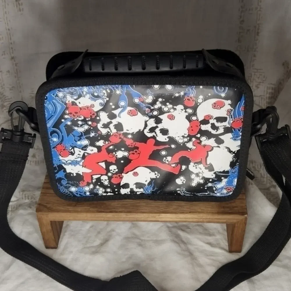 Nakiworld G-Pak Carrying Case Nintendo DSi/Lite Strap no game slots skulls dance